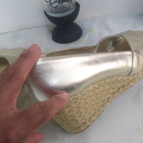 Chaos in Women's shoes Sz 9B - Picture 5 of 7